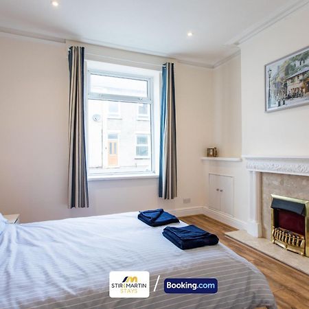 2 Bed Apartment By Stirkmartin Stays Short Lets & Serviced Accommodation Cardiff With Free Parking & 7Mins To City Centre Zewnętrze zdjęcie